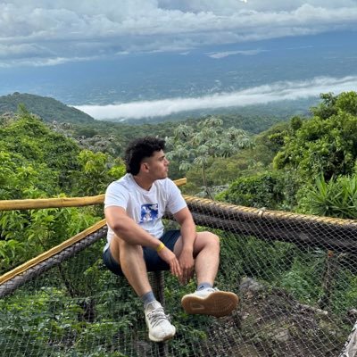 Welcome to Earth, where everything you know is wrong. 🇸🇻