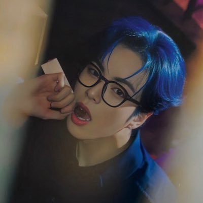 jwaehyuck's profile picture. Act V/X of 트레저. Yoon Jaehyuk, whose eyes sparkle like stars align on the sphere.