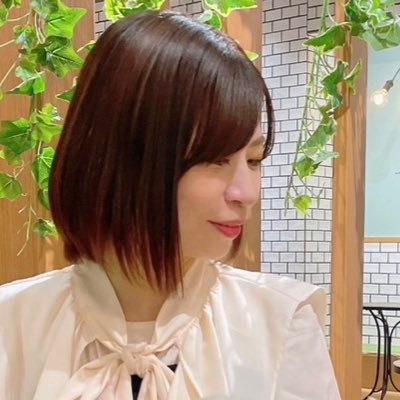 しおん｜世界観クリエイター(デザイン＆文章)さんのプロフィール画像