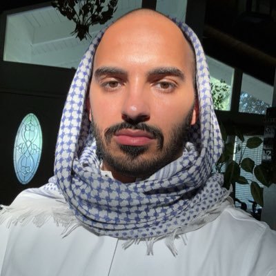 Proud 5’1 Palestinian with colored eyes who doesn’t have Snapchat