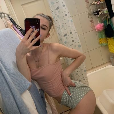 Ragazze Nude 🔞 Nude Girls 🔞
Solo per un pubblico maggiorenne ⚠️
For adult audiences only ⚠️
18+ 🍒