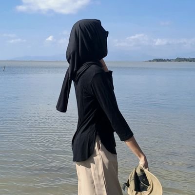 Aprill172's profile picture. found the lost file_