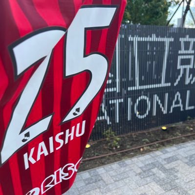 melememem's profile picture. 