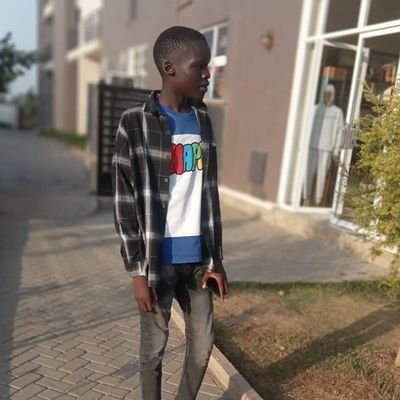 1.On God ✨️
Student🎈/Global Citizen🌎/Motivated⭐️/Travel✈️/Luxery💎/Clothing👟💚