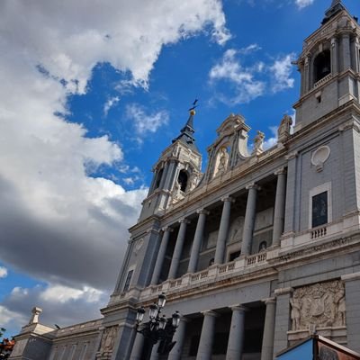 FPLManager09's profile picture. Fall in love quickly, you are not an elf, you'll die soon