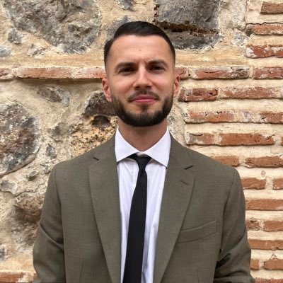 Máster profesorado (UNIE)|Ciencias del deporte (UAH)📚|TAFAD|Técnico deportivo nivel II |Ex entrenador en @RayoFemenino @LasRozas_CF @LRZFEM @Getafefemenino