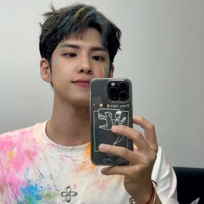 Fan account. Wonpil is the answer. He/him. 🏳️🌈 Homophobes go away. Check out @NyundakeunDay6