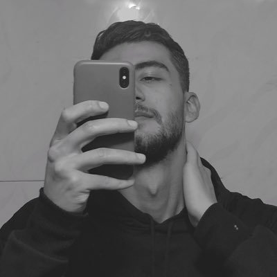mohamad__ashrfi's profile picture. پرت و چرتام  🚶🏻‍♂️