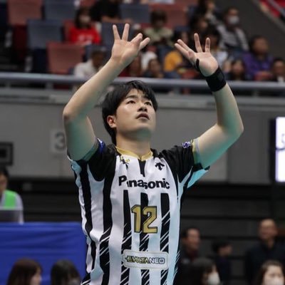 tomotake11_11's profile picture. 長崎県立大村工業高等学校#9→筑波大学#5→Panasonic PANTHERS#12 →大阪ブルテオンアカデミーコーチ　volleyball