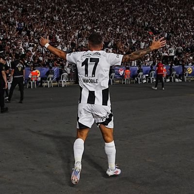 tahaa_bjk's profile picture. kara kartal