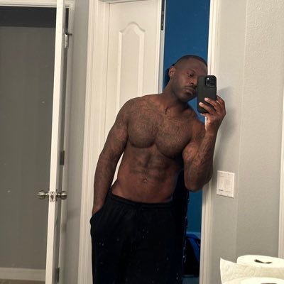 Zoe 🇭🇹 Pilot 🛩️ Fitness 🏋🏾♂️ Live a little. Get With It Or Get Lost ✌🏾IG: Skippasworld