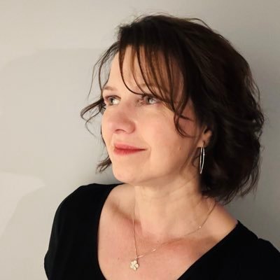 Wife. Mother. Music lover. Moment capturer. Cancer Survivor. Born & raised in Holland🇳🇱Living in Canada🇨🇦Spending most days making a living @BaxAudioVideo