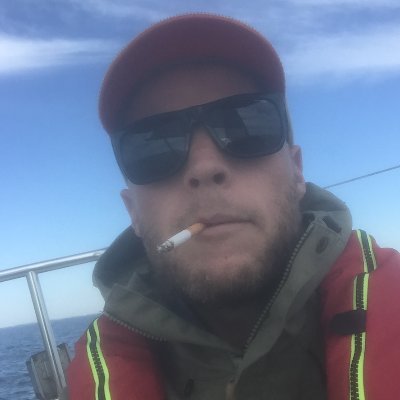 vinston74's profile picture. MEGA: Make Earth Great Again.