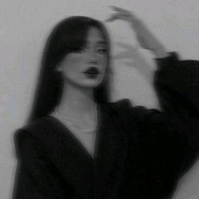 sarai1i7's profile picture. خليتني بنص الدرب واني بنص گلبي خليتك .😔