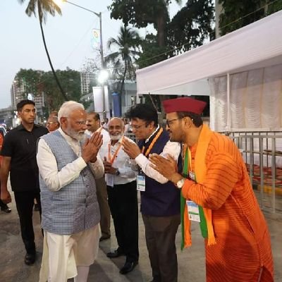 MahendraGosain's profile picture. मैं हूँ मोदी का परिवार