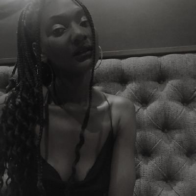 omgitslozeem's profile picture. too damn real.