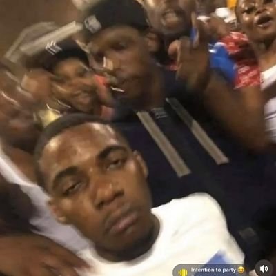 justderyq's profile picture. 🏸
shuussh