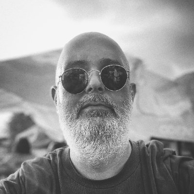 gkhT's profile picture. 