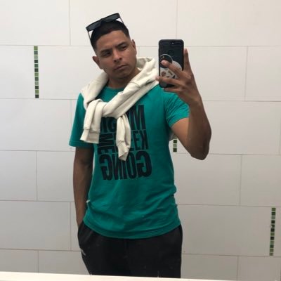 eliasleonel32's profile picture. 