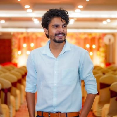 Wanderer__Sandy's profile picture. वो जो आग लगी थी...वो आपके घर भी पहुंच चुकी है, अब आप भी कतार में हैं।🙏🏿