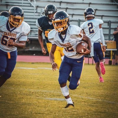 Class:2027 | Hs: Tarboro High School (NC) | Pos: RB | Ht: 5'6| Wt: 145| Email- derwhe8957@ncpschools.org