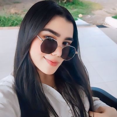 YomiiraBv's profile picture. No bajes la meta, aumenta el esfuerzo.