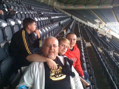 WardGillil's profile picture. Serving God married to Bron 2 children Rachel & Daniel