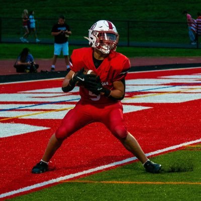 Souderton Area HS 26’ | OLB/RB | 5’10” 185 Ibs | 3.4 GPA | 215-859-8178 | Bench 280 | squat 380 | 4.7 40 | noahap07@icloud.com