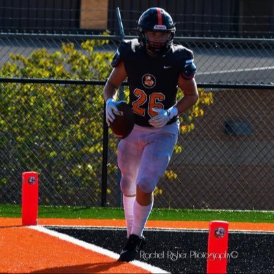 Class of 28 |5’10 195lbs| Lenoir City High School| 3.8GPA| OLB|TE|ATH|Email jonny.clagg@lenoircityschools.net|Hudl https://t.co/TIZU4uAZ84