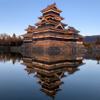 tkzw_b's profile picture. ⛔️通報と削除しても湧いてくるので無視⛔️長野県 信州 信濃国大好き #諏訪の国公式アンバサダー ◇お城 神社仏閣 古墳 土偶 土器 古戦場 風景 建造物 ダム 滝 戦争遺構 墓 仏 産業遺産 博物館等史跡巡り◇御朱印 ダム•マンホール•歴まちカード等ゆるく収集◇食べ歩き(超偏食だけど)◆高島城や諏訪関係いいね♡して〼