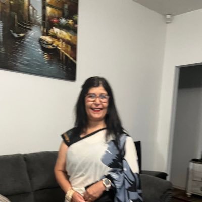 TaraRawal994472's profile picture. 