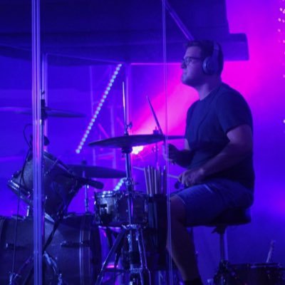 Enjoyer of film, sports, video games, music and dad jokes. Lover of God and the wonderful @sarahabritt. Twitch affiliate - Suede_Johnson. I have many bad takes.
