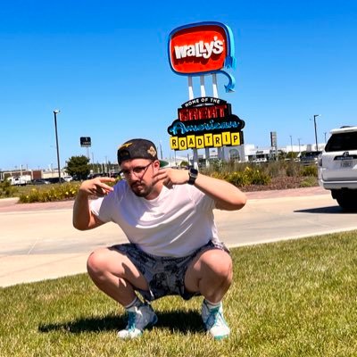 #SEO Strategist for @straightnorth | 7K on Tik Tok | @LoyolaChicago Graduate | DJ Fatcat @WLUW | Future @PriceIsRight Contestant | @youwantthatset?