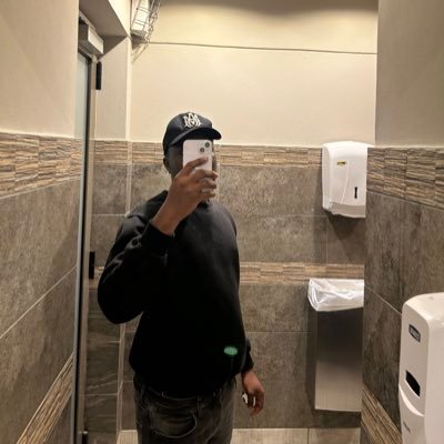 How can the sky be the limit,when there’s footprints on the moon 🌖.
