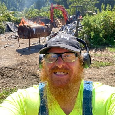 singletom69's profile picture. single and looking but not much luck here in ct BLOWS thinking about moving there is more to life then just this go pack go nyy lol