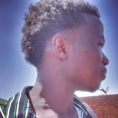 DuguThumbiko's profile picture. live life fast 🔥