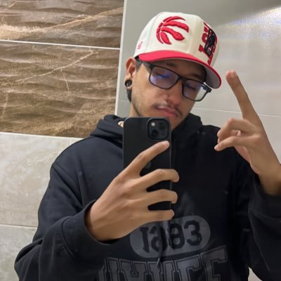annvilsz's profile picture. 