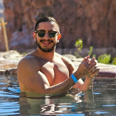 Lucho_lovera's profile picture. Not your typical Luciano. Tratando de ejercer la adultez, no lo estaría logrando.