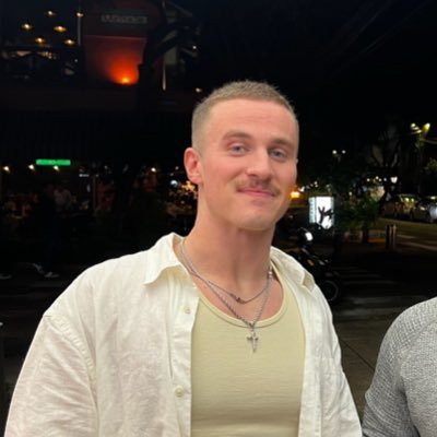 gcnnon's profile picture. fade the public