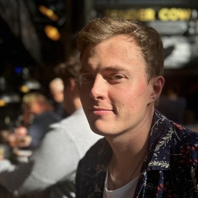 Xbox PR with Edelman | ex-@EsportsInsider | Intel FutureGen 2021 | Host/Interviewer @AlportUK | Views my own. 🏳️🌈