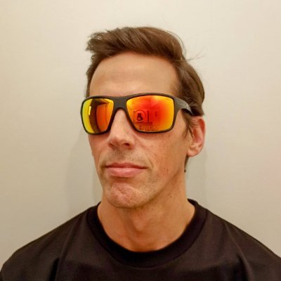 Micu_Arte's profile picture. Aprendiendo y enseñando el juego infinito de la escritura

Desarrollo personal

Ingeniero, artista y atleta