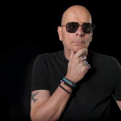 90's / 00's legends. Still droppin' bangers and rocking events and festivals! DJ bookings: klubbheads@koengroeneveld.com Netherlands: https://t.co/Ii0Y218J5o