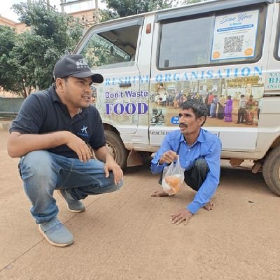 RohanKumar444's profile picture. Hunger Hero @reshineorg
ಸಮಾಜ ಸೇವ ನನ್ನ ಗುರಿ l ಮಾನವೀಯತೆಯೇ ನನ್ನ ಮೊದಲ ಆದ್ಯತೆ lರೈತರಿಲ್ಲದ ಜಗತ್ತನ್ನು ಕಲ್ಪಿಸಿಕೊಳ್ಳುವುದು ಅಸಾಧ್ಯ. ನಮ್ಮ ನಿತ್ಯದ ಊಟದ ಹಿಂದೆ ರೈತನ ಶ್ರಮವಿದೆ.