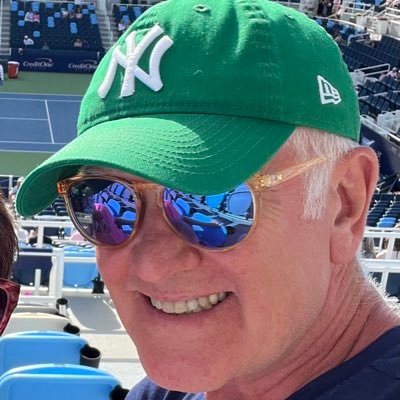Graphic designer who enjoys cycling and tennis!