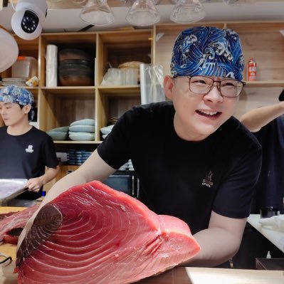 🌸百蝶ブランド日本料理一筋19年。(日本料理32年)握り、お造り、宴会、自信を持ってご用意いたします。宴会はお食事飲み放題付き平均予算300元/1名から承ります。内容も気軽にご相談下さい☺️座敷個室(無料)10部屋(個室2名〜最大22名)ご予約wechat📩(yaya1585)☎021-52907218日本語可🦋