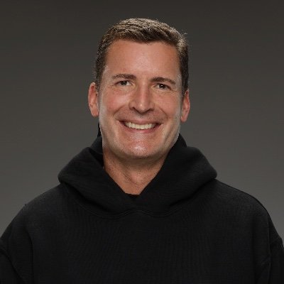Mike Ybarra 🎮さんのプロフィール画像