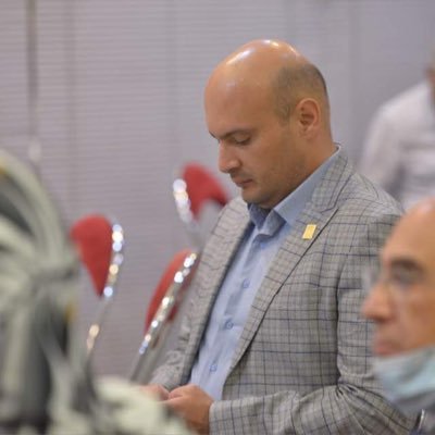 مشاور سندیکای شرکتهای ساختمانی ایران ، عضو کمیسیون احداث اتاق بازرگانی ایران و کمیسیون عمران اتاق تهران و شورای هماهنگی تشکل های مهندسی، صنفی کشور