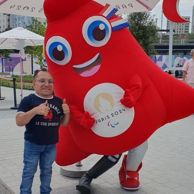 anthony_aube's profile picture. Opticien gérant de "Ta vue mes lunettes". 
Passionné par la vie politique, membre associatif @assoappt et @CNCPH, voyageur dans un monde🌍 bien trop grand!!