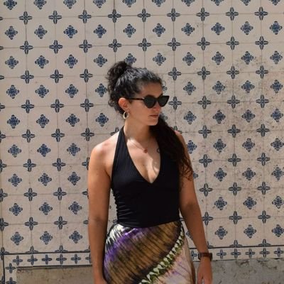 Las nada de hoy todo han de ser. Feminista. Comunista. Trabajo con libros. @anticapi_ y @FVientosur. La vida siempre gana.