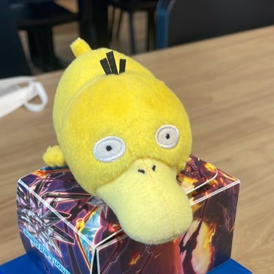 ポケカ初心者 ♂ 無言フォロー失礼します 人見知りしますが声かけてください*_ _)ペコリ 仕事の定休日は、火曜日です 住み西宮